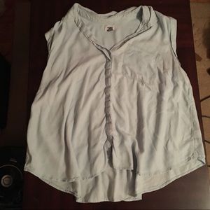 Loose, sleeveless, collared faux denim button down